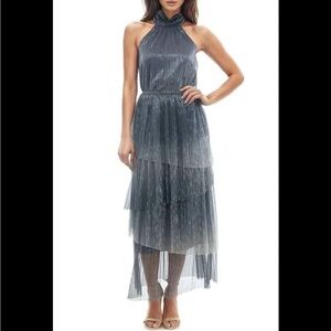 SOCIALITE
Metallic Tiered Crinkle Maxi Dress In Silver/navy XL